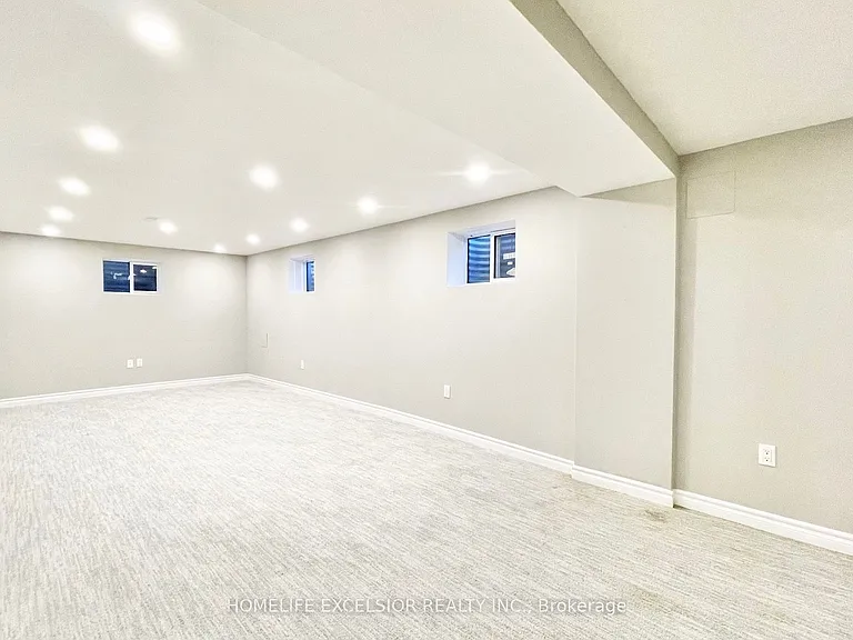 34 Midcroft Dr #BASEMENT — Photo 2