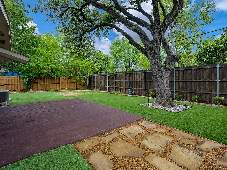 2969 Leahy Dr — Photo 21