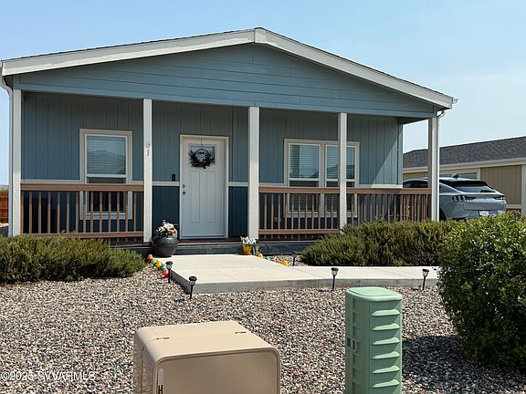 2nd image of 61 S Mann Cir