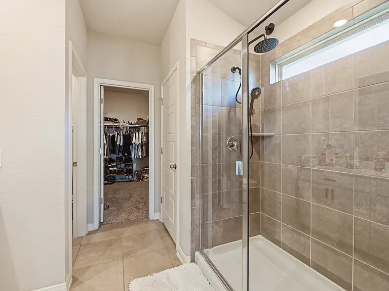 4546 Longhorn Crst — Photo 14