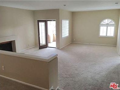 5th image of 1133 9th St Unit 210