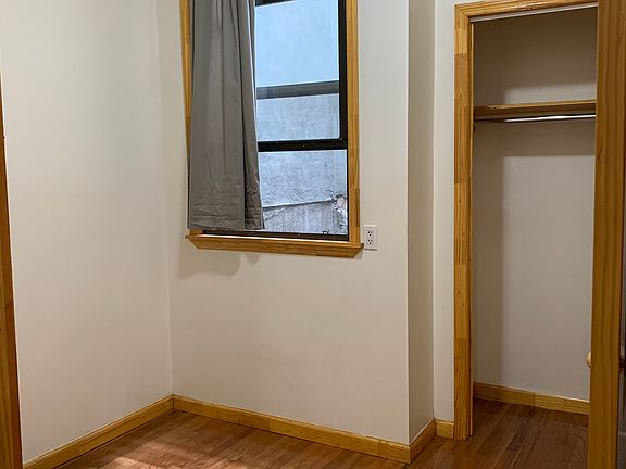 3rd image of 41 Essex St #14
