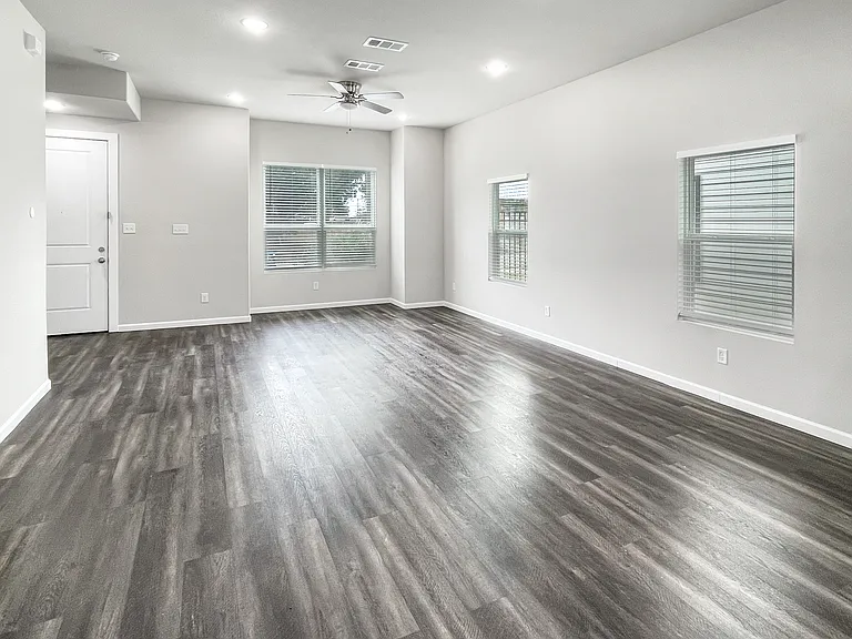 3223 Chenault St #3209 — Photo 12