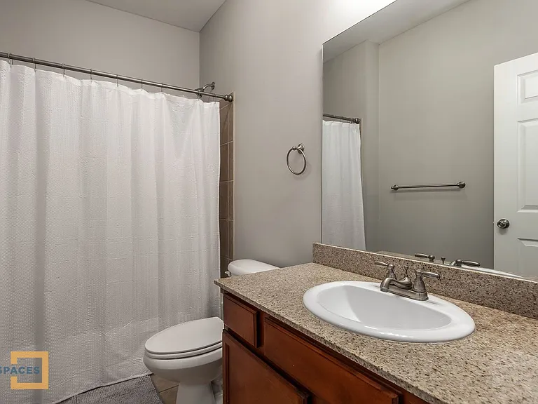 3218 Veterans Memorial Pkwy #3X3 — Photo 10