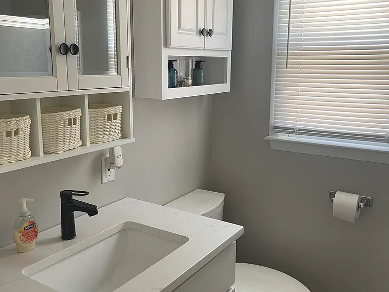 127 Hancock Ave #UPSTAIRS — Photo 9