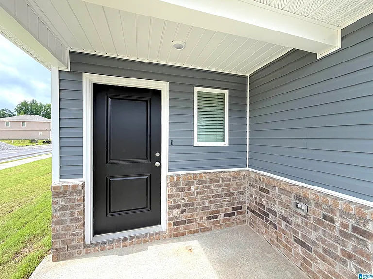 155 Challenger Way — Photo 2