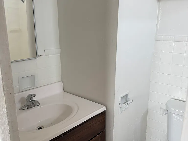 1720 Saint Charles Rd #1 — Photo 2