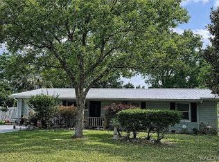 10740 W Spring Cir, Crystal River, FL 34428