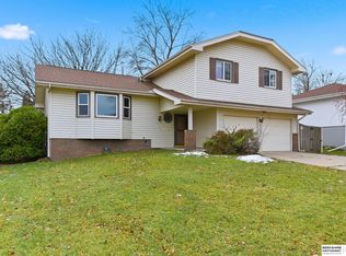 2103 Morrie Dr, Bellevue, NE 68123