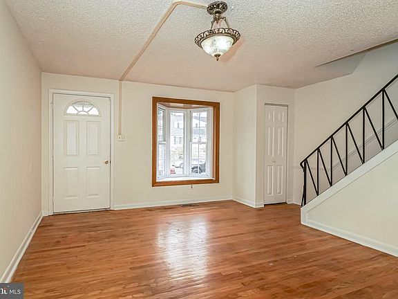 2nd image of 1644 Coleman St
