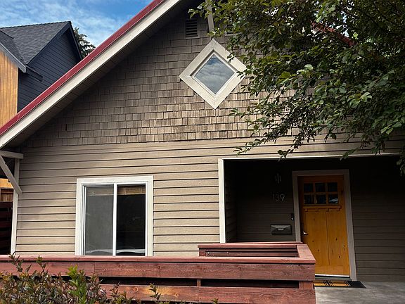 2nd image of 139 NW Broadway St
