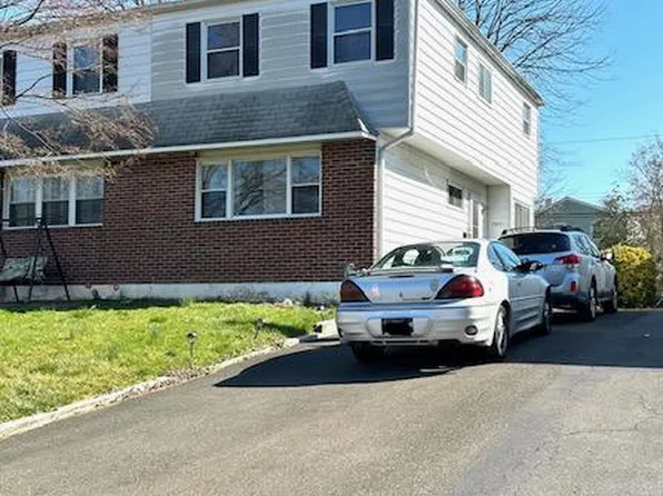 2851 Rossiter Ave, Abington, PA 19001