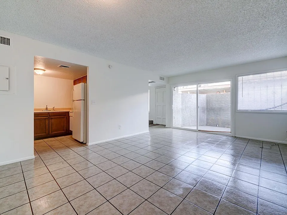2696 N 43rd Ave #33C