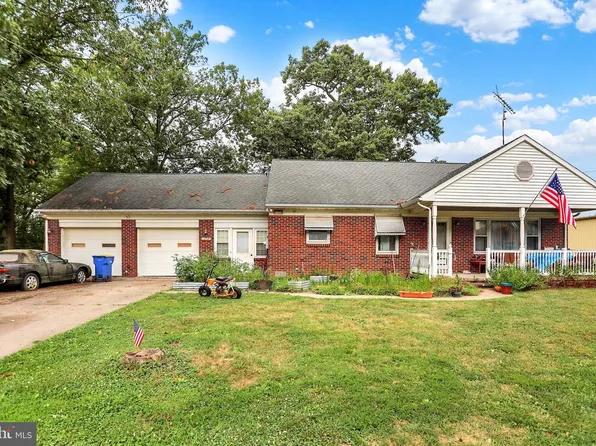1802 Dubs Church Rd, Hanover, PA 17331