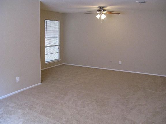 4th image of 5201 Crestway Dr