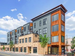 305 Webster Ave #302, Cambridge, MA 02141