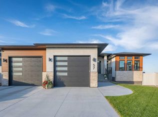 57 Hamptons Close SE, Medicine Hat, AB T1B0C6