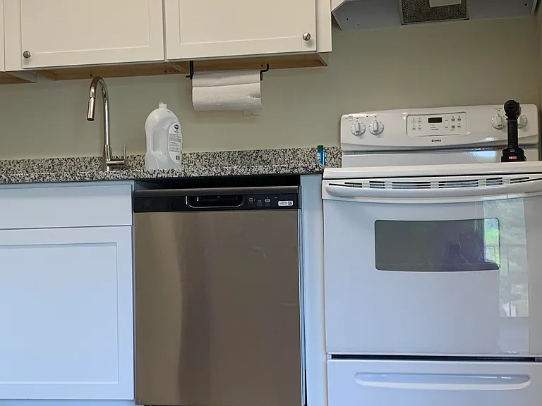 1024 Adams Ave — Photo 2
