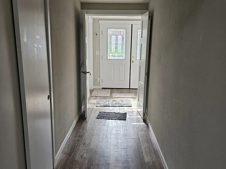 1020 151st Ave SE #1 — Photo 38
