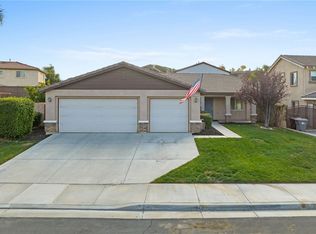 28732 Escalante Rd, Canyon Lake, CA 92587