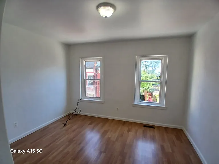 17 E Ashmead St — Photo 29