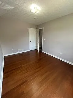 407 Bertha Way — Photo 19