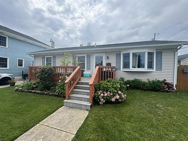 340 N Annapolis Ave