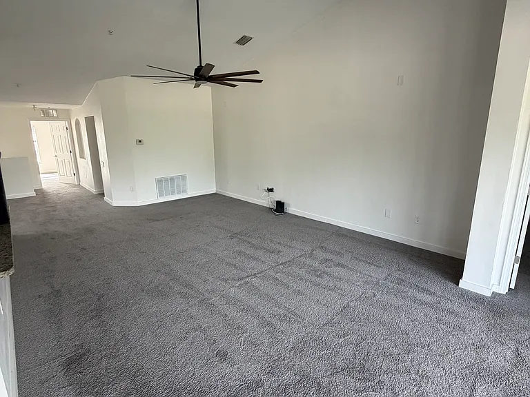 2096 Kings Palace Dr — Photo 9