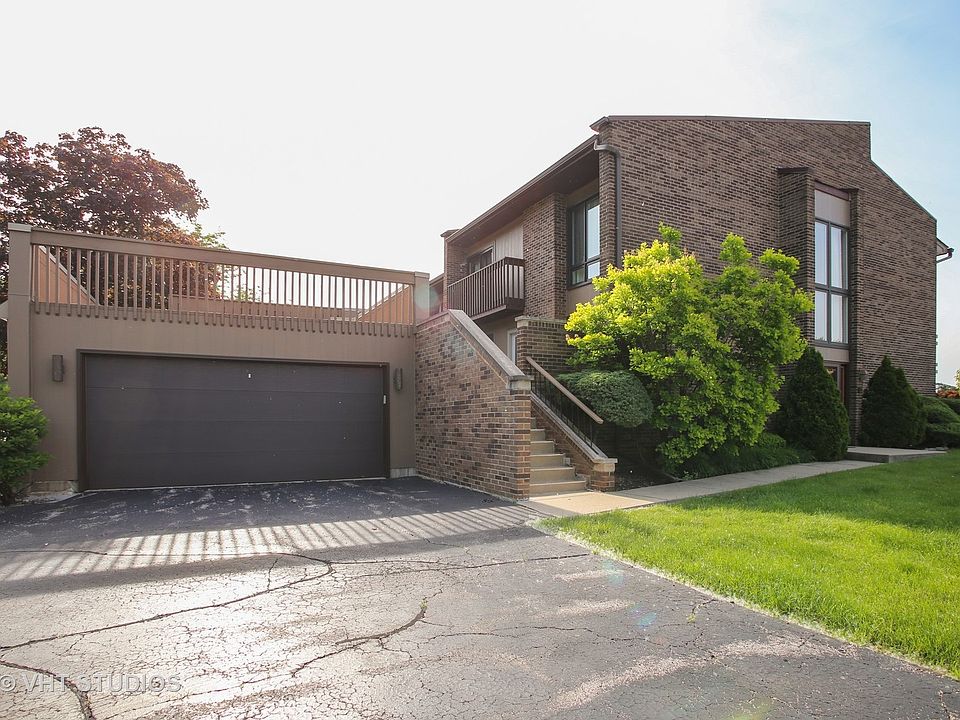 1st image of 484 Dominion Ct