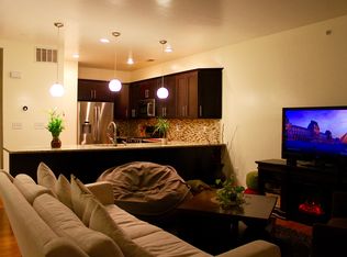 4 Dempsey Ct, Jersey City, NJ 07305