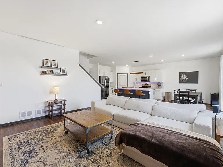 25424 W Cerena Cir — Photo 5