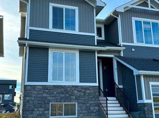 91 E Agate Rd, Cochrane, AB T4C3B9
