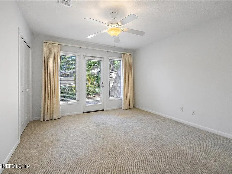 80 Fishermans Cove Rd — Photo 18
