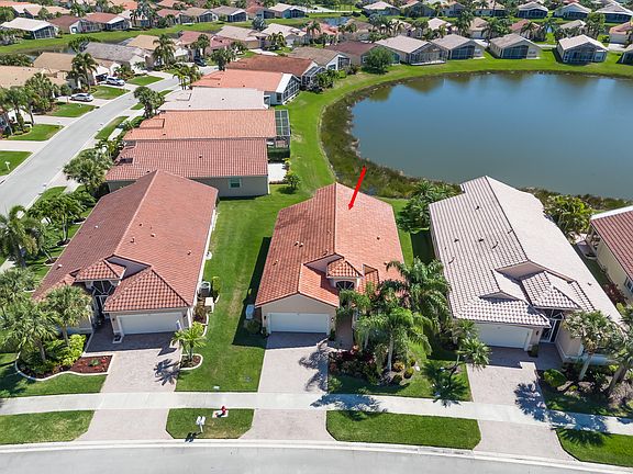 4th image of 368 NW Sunview Way