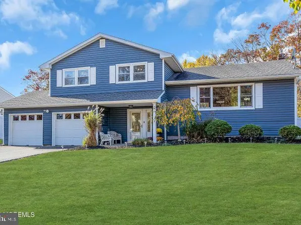 109 Woodridge Ave, Toms River, NJ 08755