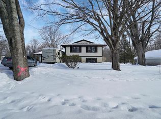 5845 Strawberry Ln, Shorewood, MN 55331