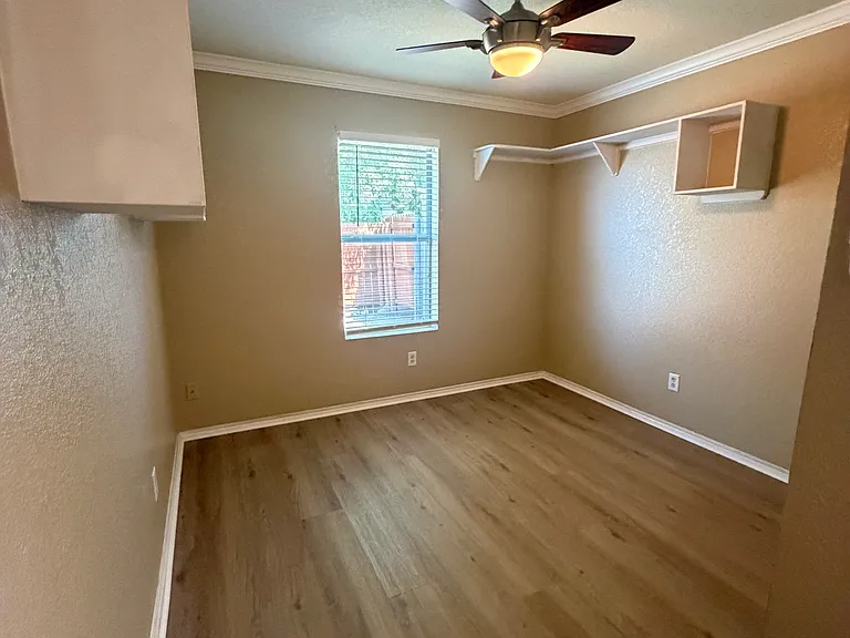 3505 Lakecrest Dr — Photo 28