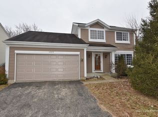 1359 Eastwood Dr, Aurora, IL 60506