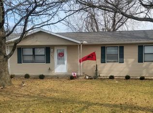 427 N Vermont St, Iola, KS 66749