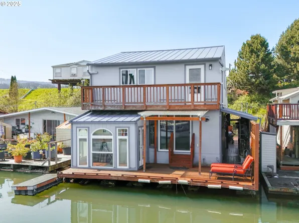 50350 Cowens Rd Slip 13, Scappoose, OR 97056