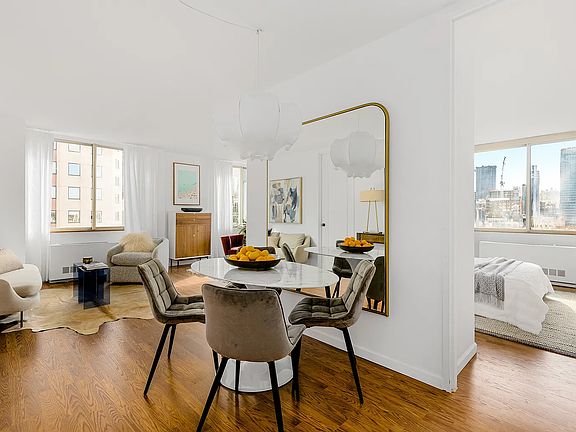 3rd image of 350 W 50th St APT 14B