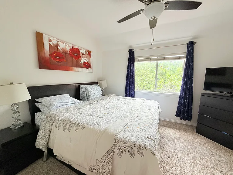 525 Abbey Ct — Photo 18