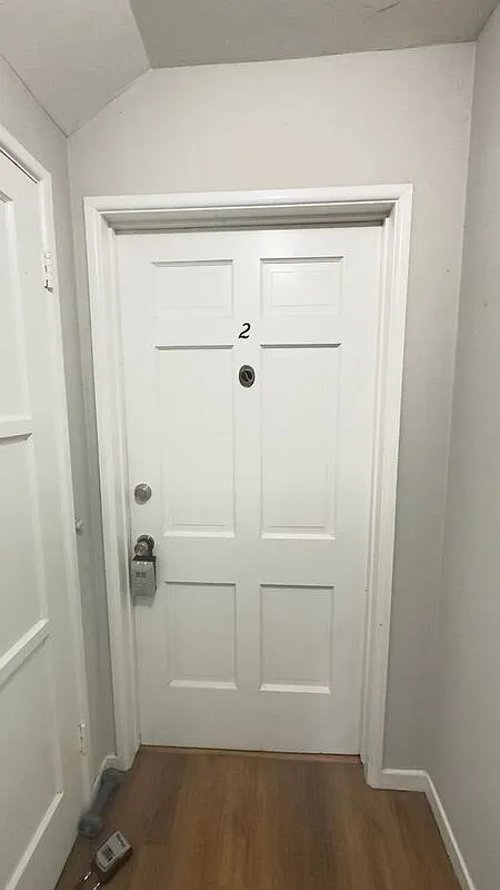 1 bed, 1.0 bath, $2,499 — Photo 3