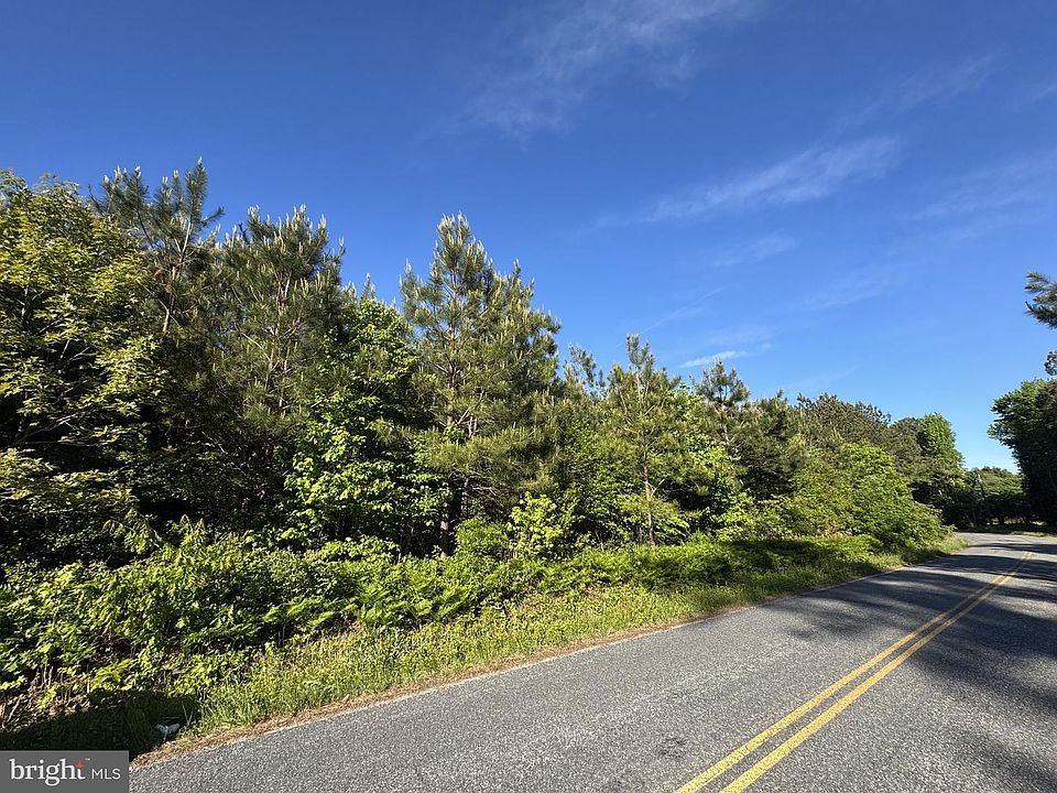 2nd image of Gaskins Beach Rd