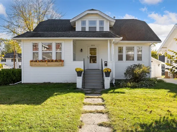 2251 Bever Ave SE, Cedar Rapids, IA 52403