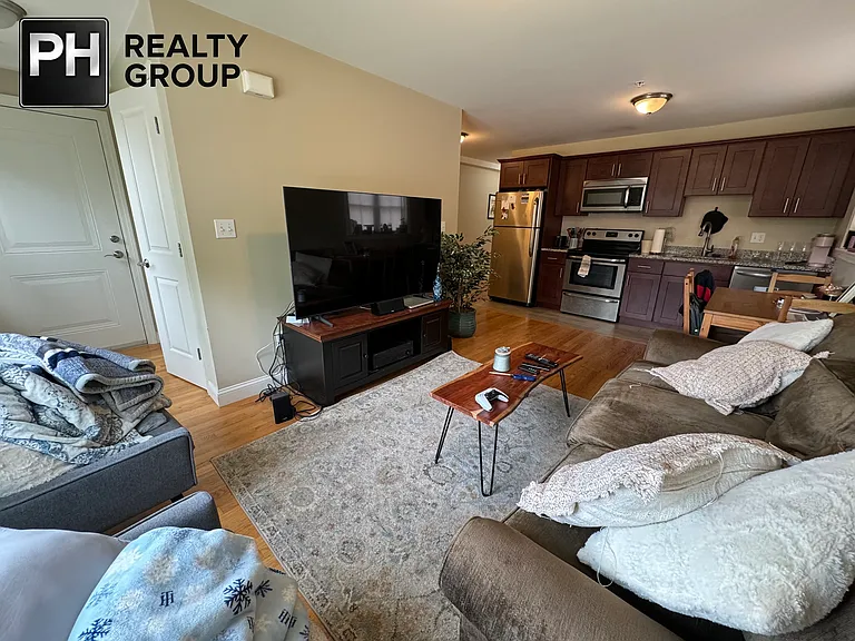 159 Summer St #2 — Photo 2