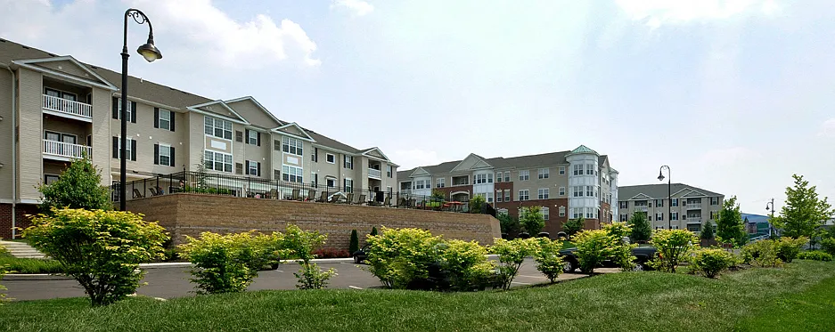 The Pointe at River Glen — Photo 1