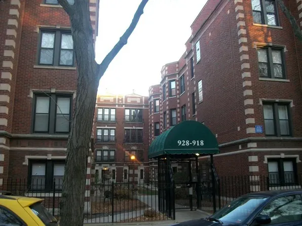 924 W Ainslie St APT 1S, Chicago, IL 60640