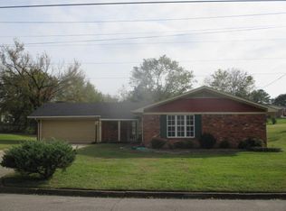 1007 Tyler Dr, Tupelo, MS 38801