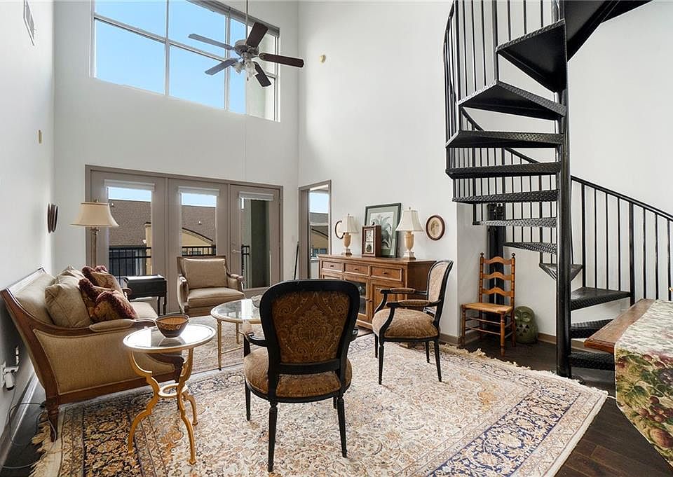 1st image of 390 17th St NW Unit 6013